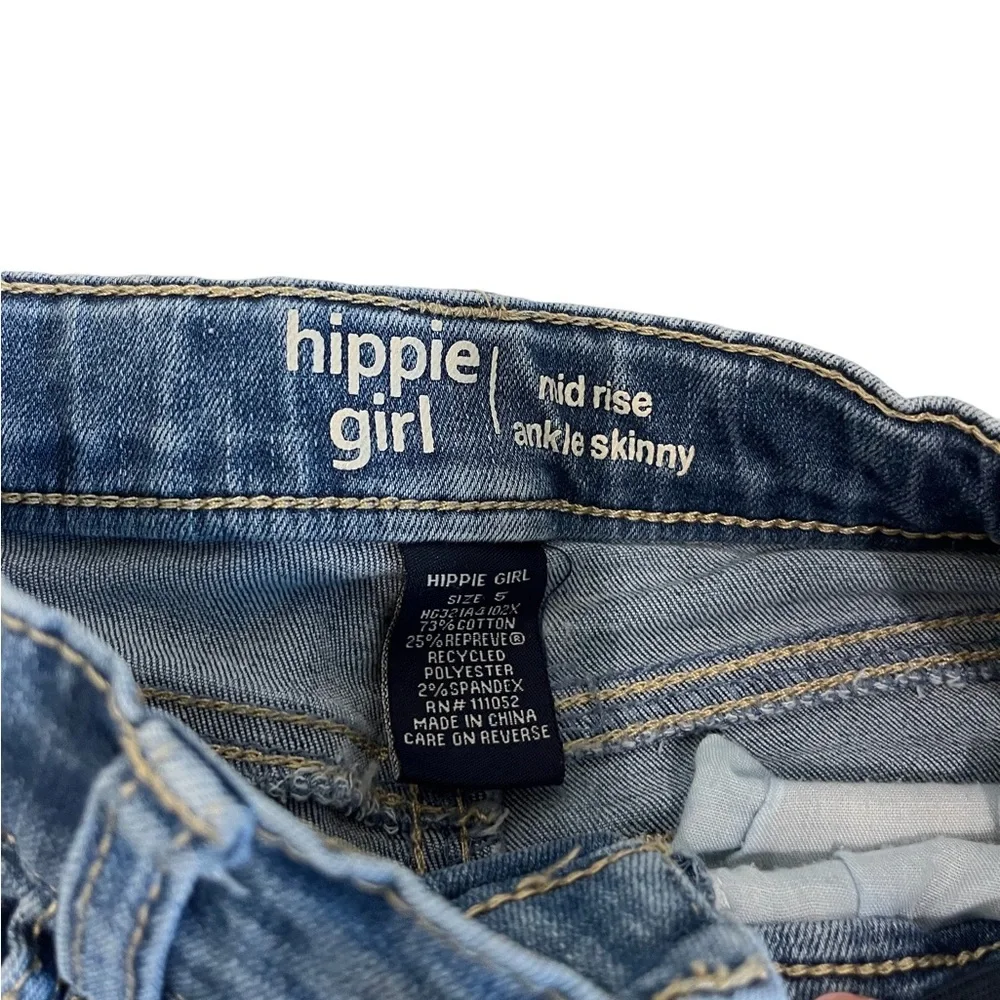 Hippie Girl Skinny Midrise Raw Hem Jeans Distressed Size 5 EUC